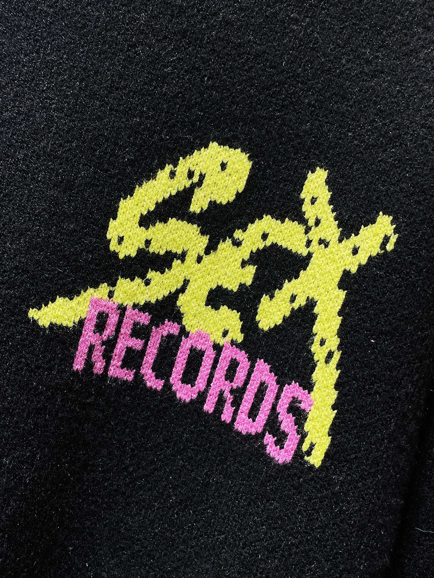 P236 Chrome Hearts 🍁Autumn and Winter Sweater Series🍁 New Sex Records long-sleeved sweater for autumn and winter. Selected high-quality wool blended knitted high-quality high-weight fabric. Non-common version on the market. Recommended color: black Size: S M L XL